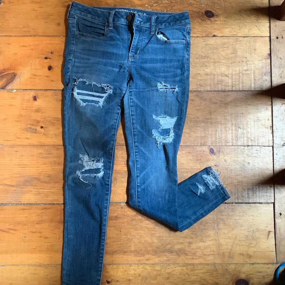 American Eagle distressed jeggings size 10
